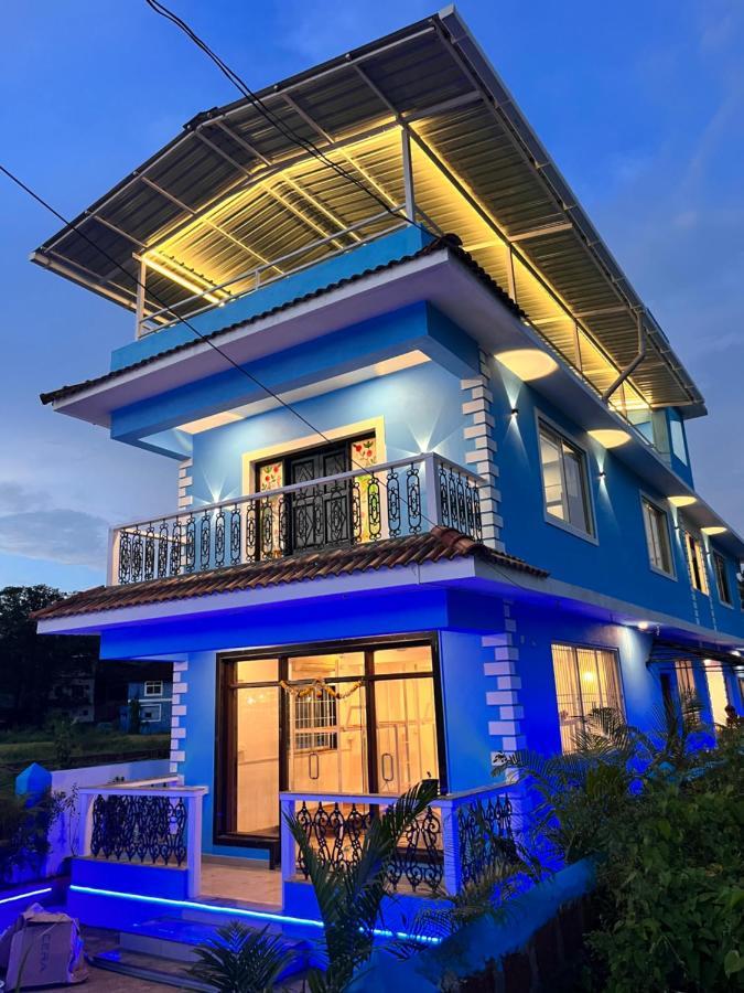Dibs On Blue Morjim Hostel ภายนอก รูปภาพ